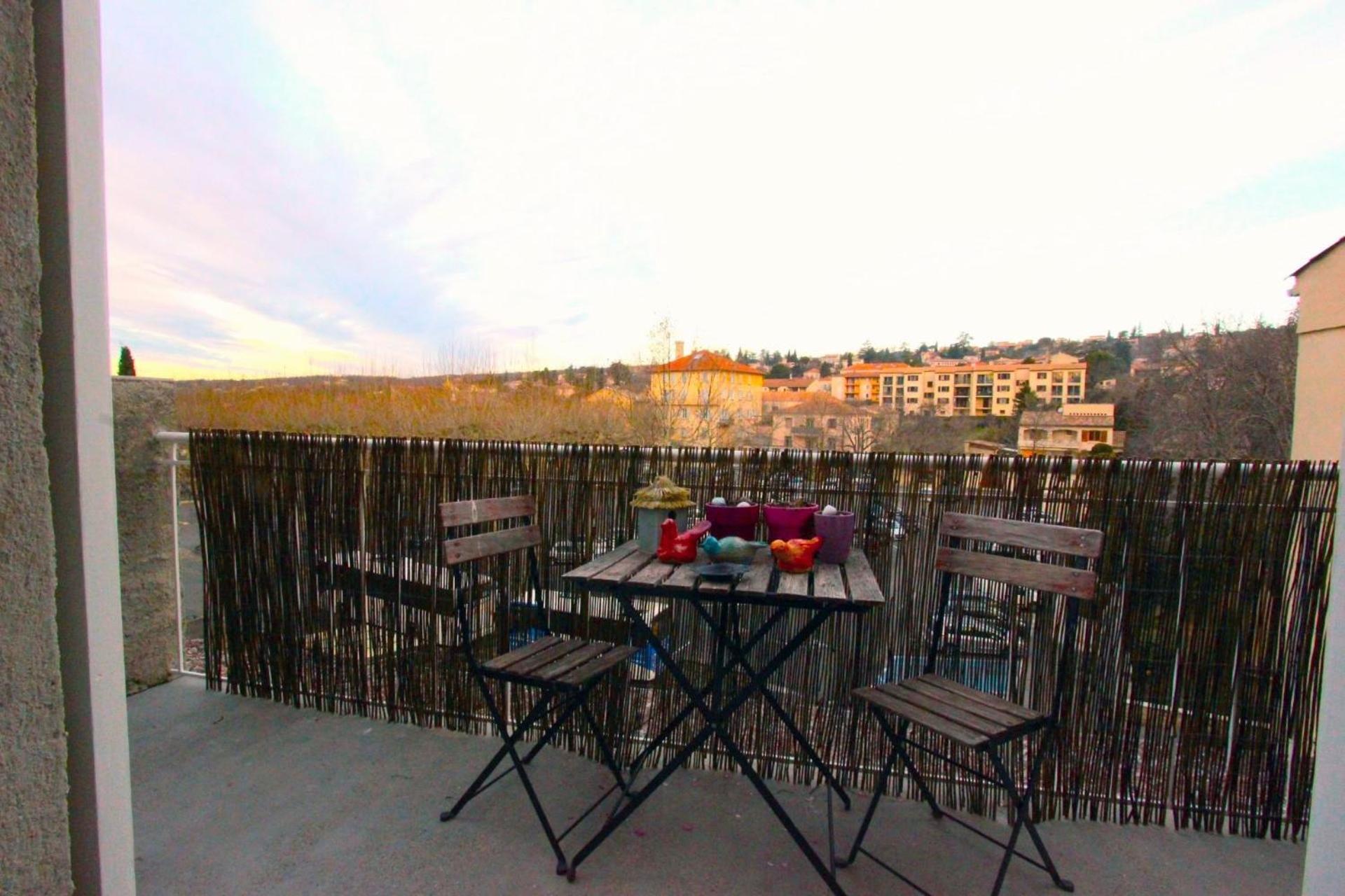 Joli Appartement Avec Balcon Au Coeur De Forcalquier Extérieur photo
